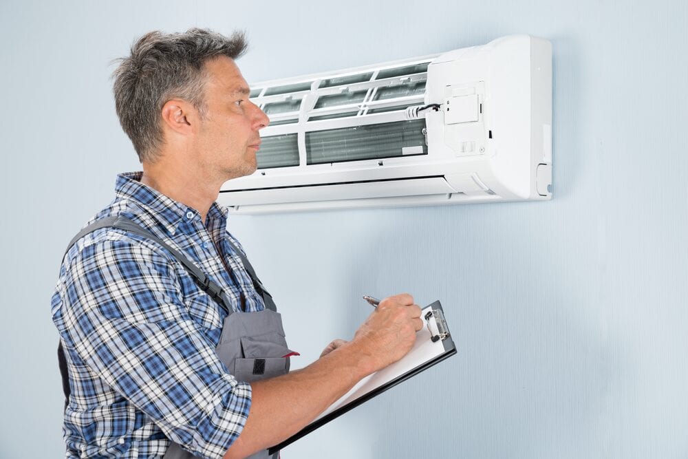 HVAC-technician