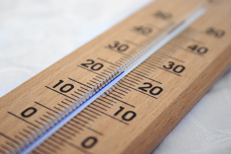 ideal ac temperature to save electricity